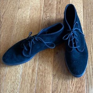 Like new Keds  suede booties